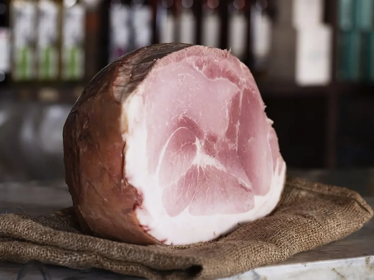 Il taglio del prosciutto cotto San Giovanni Capitelli
